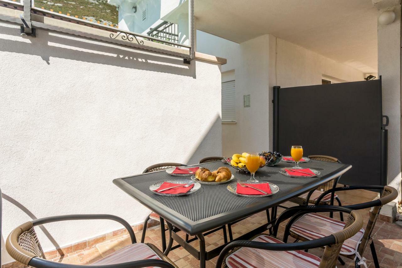 Apartamento House Luce With Pool Čisla Exterior foto