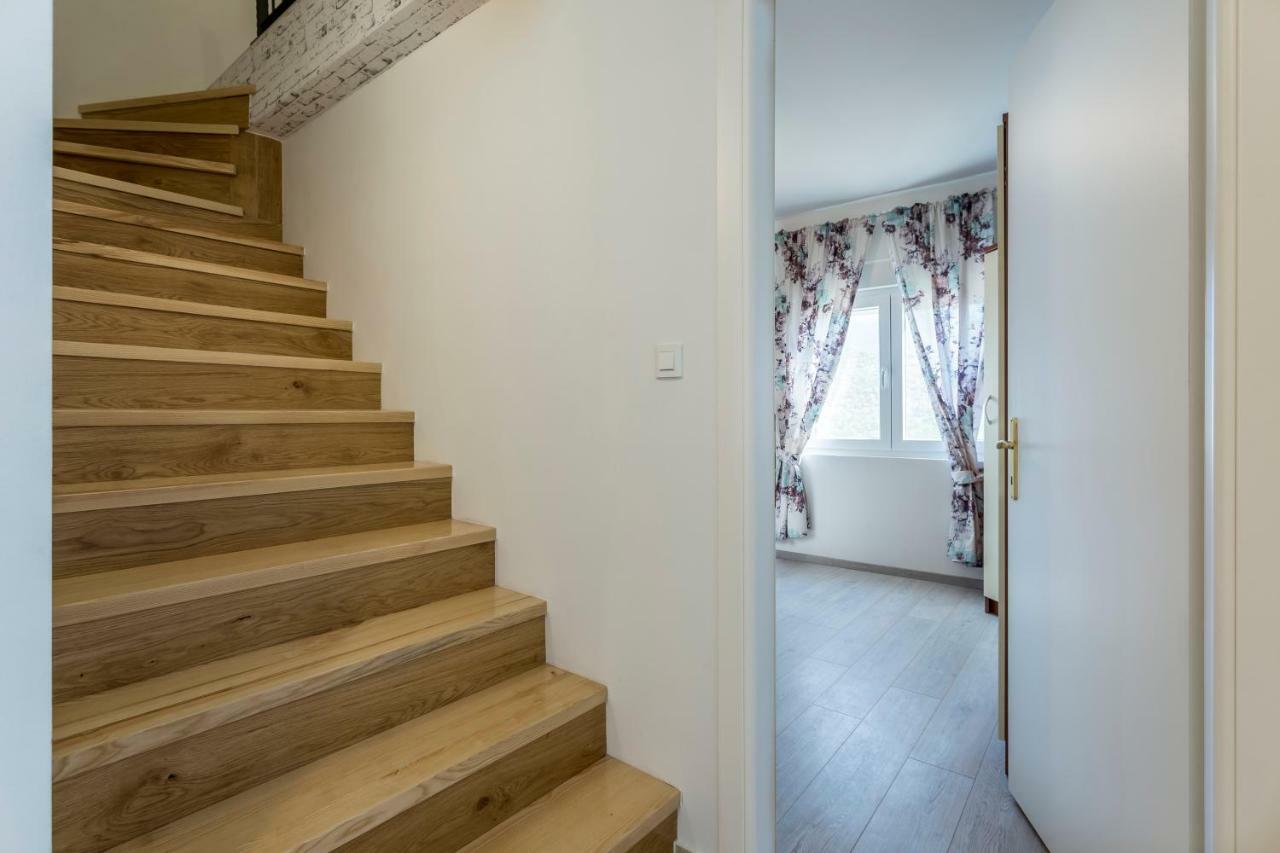 Apartamento House Luce With Pool Čisla Exterior foto